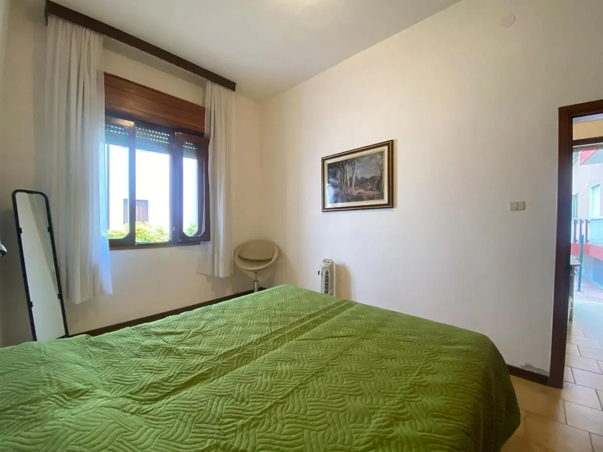 דירה A 1 Passo Dal Mare Free Parking E Free Ombrellone A Jesolo Beach איטליה